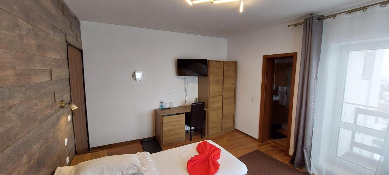 Pensiunea Riunione Brasov Exterior photo