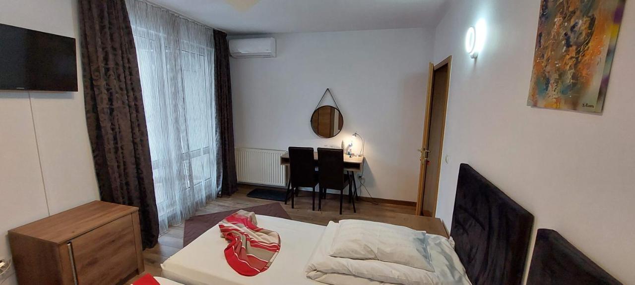 Pensiunea Riunione Brasov Exterior photo